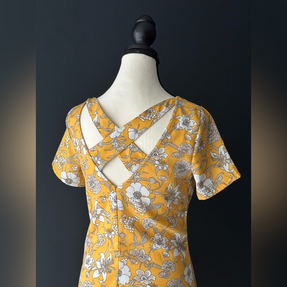 Hollister dress - Picture 2 of 3